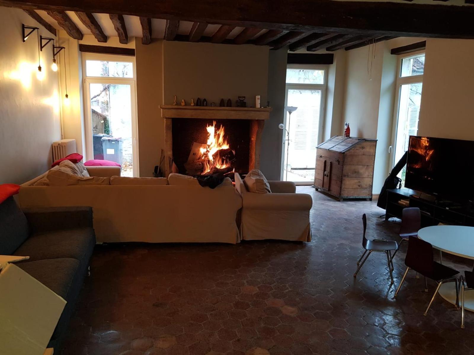 Les Oiseaux De Passage Bed & Breakfast Escolives-Sainte-Camille Eksteriør bilde